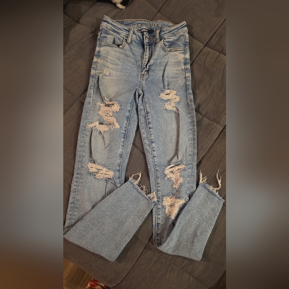 AMERICAN EAGLE DISTRESSED SUPER HIGH RISE JEGGING | SIZE 0